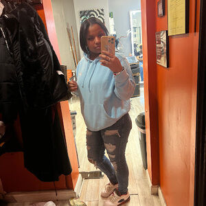 Meet your Posher, Marifer